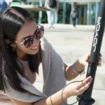 Joyor LiteGo Elektroroller - 45KM Reichweite 650W Max Leistung IPX5 Wasserdicht + Helm + 2 Schläuche – Image 3